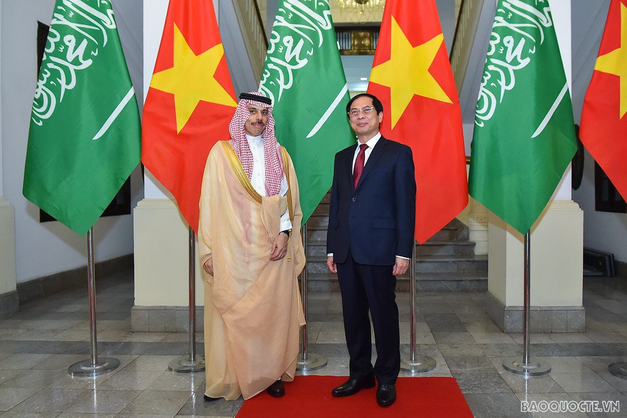 فيتنام تعد شريكًا مهمًا في سياسة النظر شرقًا للمملكة العربية السعودية